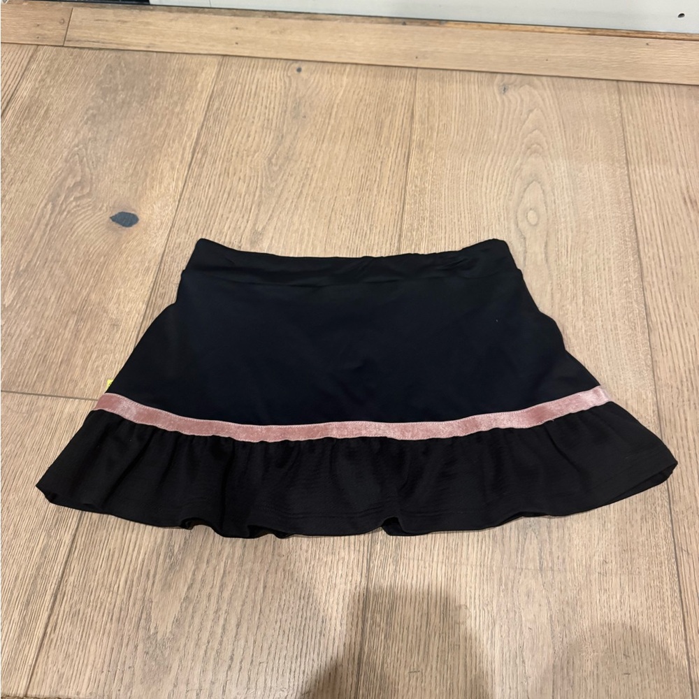 Elegant Black Mini Skirt with Pink Detail